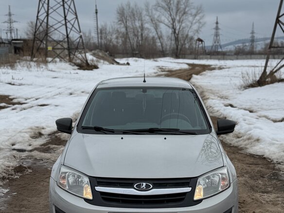 2016 Lada (ВАЗ) Granta I, серебристый, 460000 рублей - вид 1