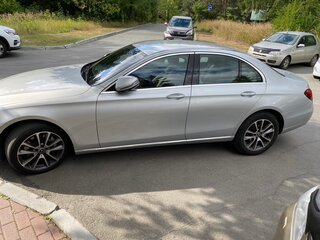 2018 Mercedes-Benz E-Класс 220 d V (W213, S213, C238), серебристый, 3500000 рублей, вид 2