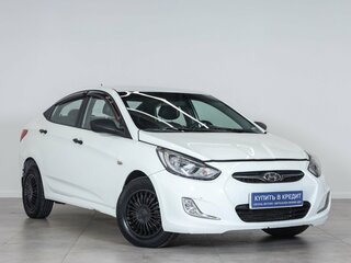 2011 Hyundai Solaris I, белый, 899000 рублей, вид 1