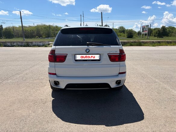 2013 BMW X5 35i II (E70) Рестайлинг, белый, 1940000 рублей - вид 5