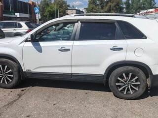 2012 Kia Sorento II Рестайлинг, белый, 1350000 рублей, вид 3