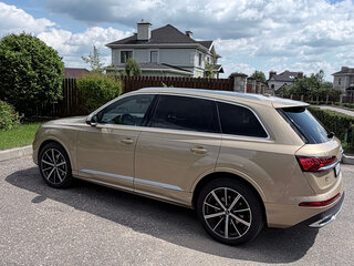 2021 Audi Q7 45 TDI II (4M) Рестайлинг, бежевый, 6000000 рублей, вид 3