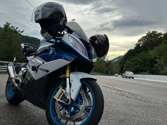 2016 BMW S 1000 RR, белый, 1400000 рублей - вид 4