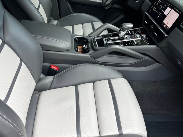 2021 Porsche Cayenne III, серый, 5800000 рублей - вид 21