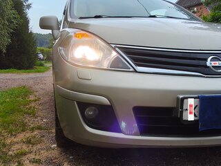 2011 Nissan Tiida I Рестайлинг, коричневый, 750000 рублей, вид 4