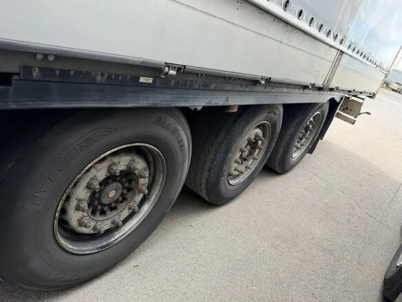 2005 Schmitz Cargobull S01, серебристый, 800000 рублей - вид 6