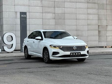 2022 Volkswagen Lavida III Рестайлинг, белый, 1360000 рублей, вид 1