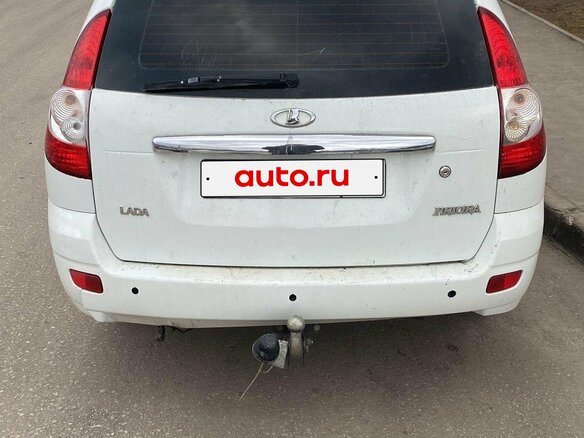 2015 Lada (ВАЗ) Priora I Рестайлинг, белый, 420000 рублей - вид 1