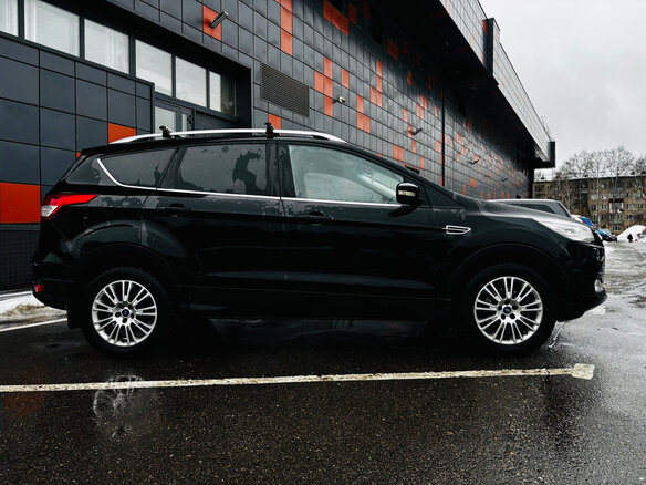 2014 Ford Kuga II, чёрный, 1175000 рублей - вид 2