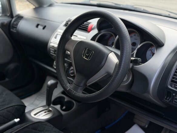 2005 Honda Fit I, серый - вид 20
