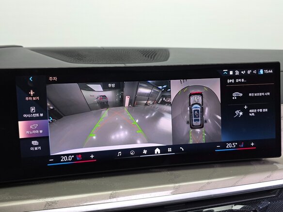 2023 BMW X7 40d I (G07) Рестайлинг, белый, 12350000 рублей - вид 7