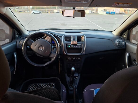 2014 Renault Logan II, чёрный, 566800 рублей - вид 4