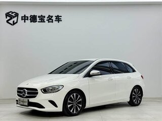 2022 Mercedes-Benz B-Класс 180 III (W247), белый, 1420000 рублей, вид 1