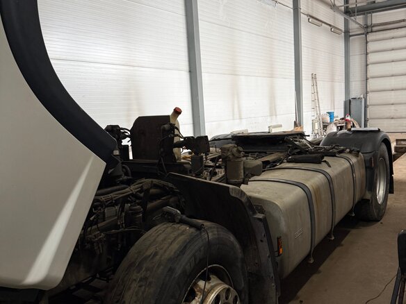 2012 DAF XF 105, белый, 2000000 рублей - вид 6