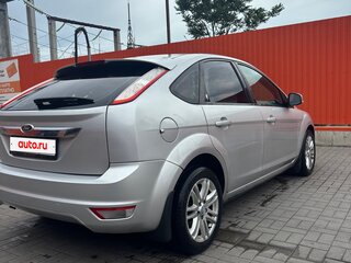 2008 Ford Focus II Рестайлинг, серебристый, 550000 рублей, вид 3