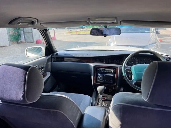 1995 Toyota Crown X (S150), белый - вид 8