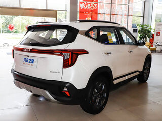 2026 Kia Seltos I Рестайлинг, белый, 1900000 рублей, вид 3