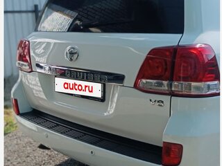 2010 Toyota Land Cruiser 200 Series, белый, 3450000 рублей, вид 4