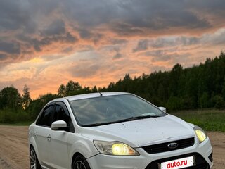 2010 Ford Focus II Рестайлинг, белый, 310000 рублей, вид 3