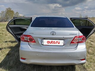 2011 Toyota Corolla X (E140, E150) Рестайлинг, серебристый, 800000 рублей, вид 5