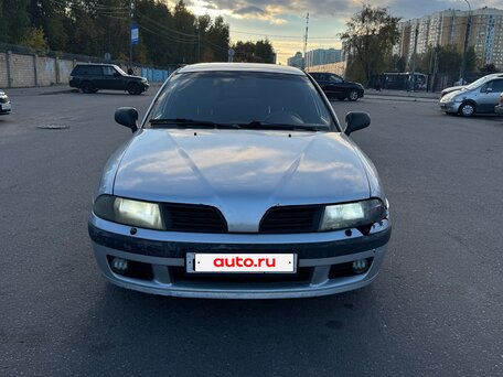 2001 Mitsubishi Carisma I Рестайлинг, серебристый, 220000 рублей, вид 1