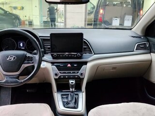 2016 Hyundai Elantra VI (AD), белый, 1150000 рублей, вид 3