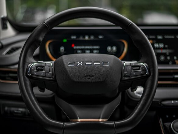 2022 Exeed LX I Рестайлинг, красный, 1699000 рублей - вид 6