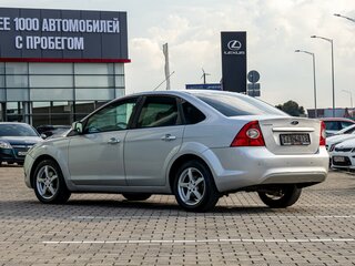 2011 Ford Focus II Рестайлинг, серебристый, 695000 рублей, вид 4
