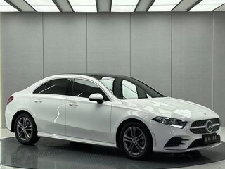 2022 Mercedes-Benz A-Класс 180 Long IV (W177) Рестайлинг, белый, 2190000 рублей, вид 3