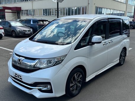 2016 Honda Stepwgn Spada V, белый, 1530000 рублей, вид 3