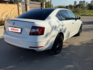 2018 Skoda Octavia III (A7) Рестайлинг, белый, 1749000 рублей, вид 5