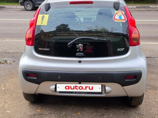 2011 Peugeot 107 I Рестайлинг, серебристый, 480000 рублей, вид 5