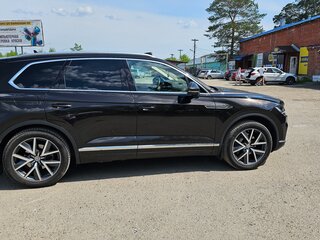 2020 Volkswagen Touareg III, коричневый, 5050000 рублей, вид 3