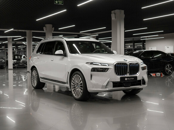 2024 BMW X7 40d I (G07) Рестайлинг, белый, 13600000 рублей - вид 1