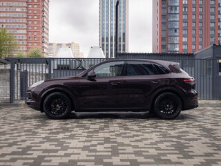 2021 Porsche Cayenne III, коричневый, 9000000 рублей, вид 5