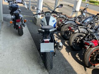 2021 BMW G 310 R, белый, 449000 рублей, вид 4