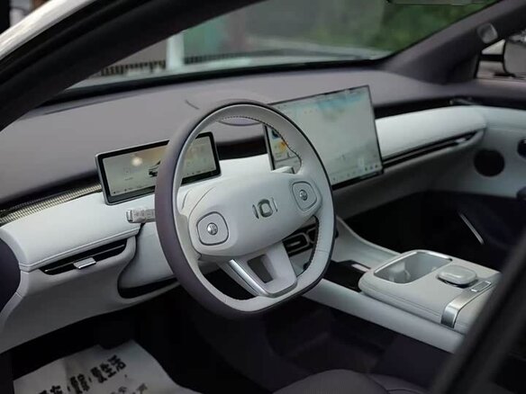 2026 Changan Qiyuan A06 28.39 kWh, серебристый - вид 5