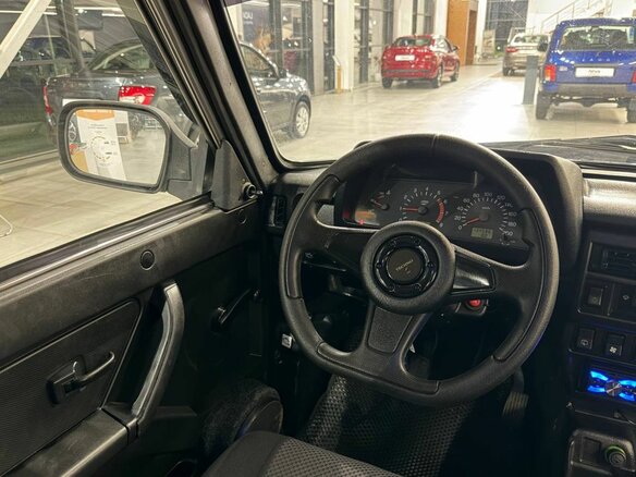 2015 Lada (ВАЗ) 2131 (4x4) 213105 I, серебристый, 464000 рублей - вид 10