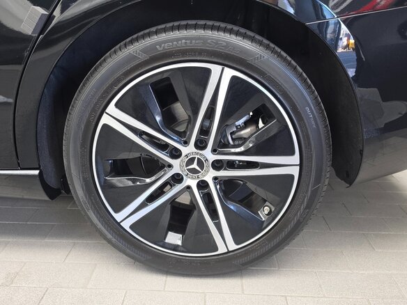 2025 Mercedes-Benz A-Класс 220 IV (W177) Рестайлинг, чёрный, 4200000 рублей - вид 13