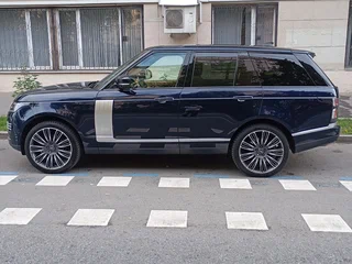 2020 Land Rover Range Rover IV Рестайлинг, синий, 6599999 рублей, вид 1
