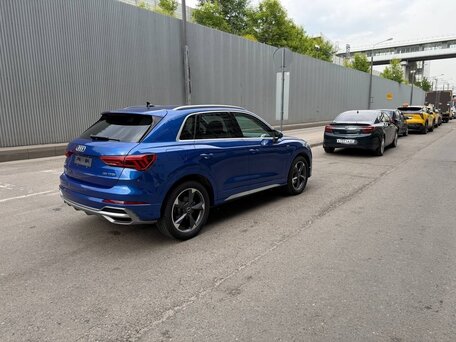 2022 Audi Q3 35 TFSI II (F3), синий, 2340000 рублей, вид 4