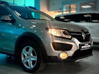 2016 Renault Sandero Stepway II, бежевый, 879000 рублей, вид 3