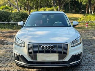 2019 Audi Q2 L e-tron I, белый, 1480000 рублей, вид 2