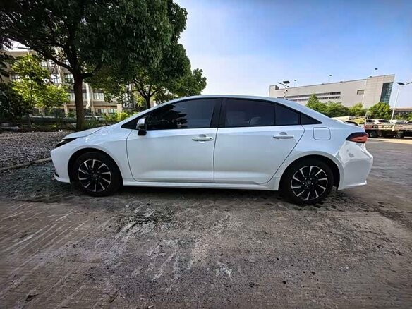 2026 Toyota Corolla XII (E210) Рестайлинг 2, белый, 1810030 рублей - вид 13