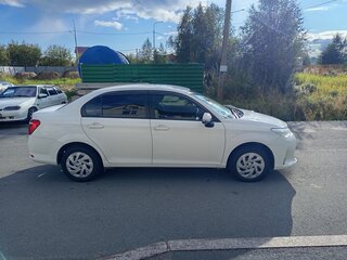 2017 Toyota Corolla Axio XI (E160, E170) Рестайлинг 2, белый, 850000 рублей, вид 3