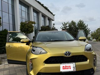 2022 Toyota Yaris Cross I, золотистый, 2150000 рублей, вид 2