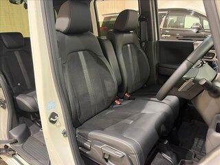 2021 Honda N-BOX II Рестайлинг, белый, 715009 рублей, вид 4