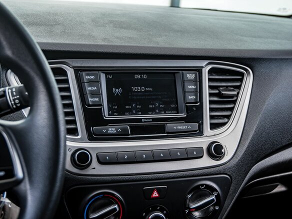 2020 Hyundai Solaris II Рестайлинг, белый - вид 18