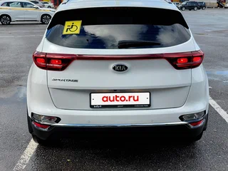 2022 Kia Sportage IV Рестайлинг, белый, 2950000 рублей, вид 4