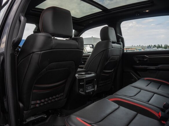 2026 Ram 1500 RHO V Рестайлинг, чёрный, 11700000 рублей - вид 7